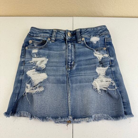 American Eagle Dresses & Skirts - American Eagle Outfitters Skirt Womens 2 Distressed Blue Denim Mini Frayed Hem